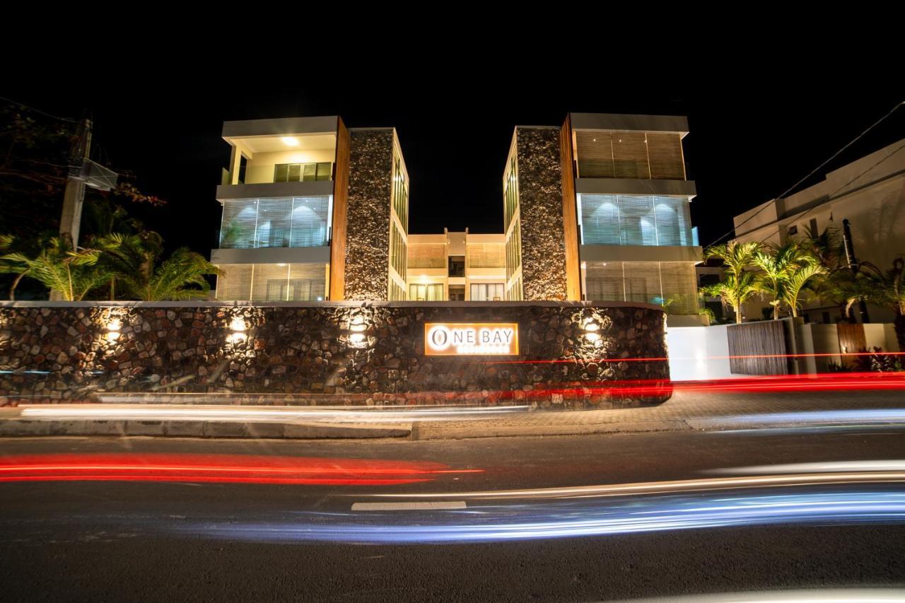 Penthouse 13 - One Bay Residence With Private Rooftop Terrace And Dip In Pool Pereybere Beach Exteriér fotografie