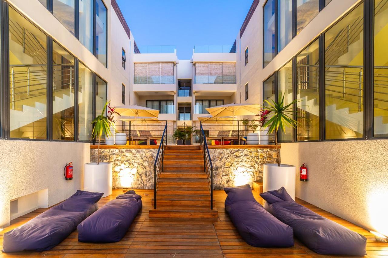 Penthouse 13 - One Bay Residence With Private Rooftop Terrace And Dip In Pool Pereybere Beach Exteriér fotografie